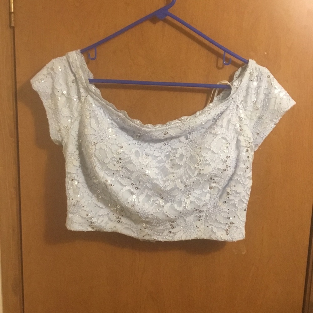 B.Darlin Baby Blue Cropped Sequin Short Sleeve  Lace Floral Zip Crop Top L